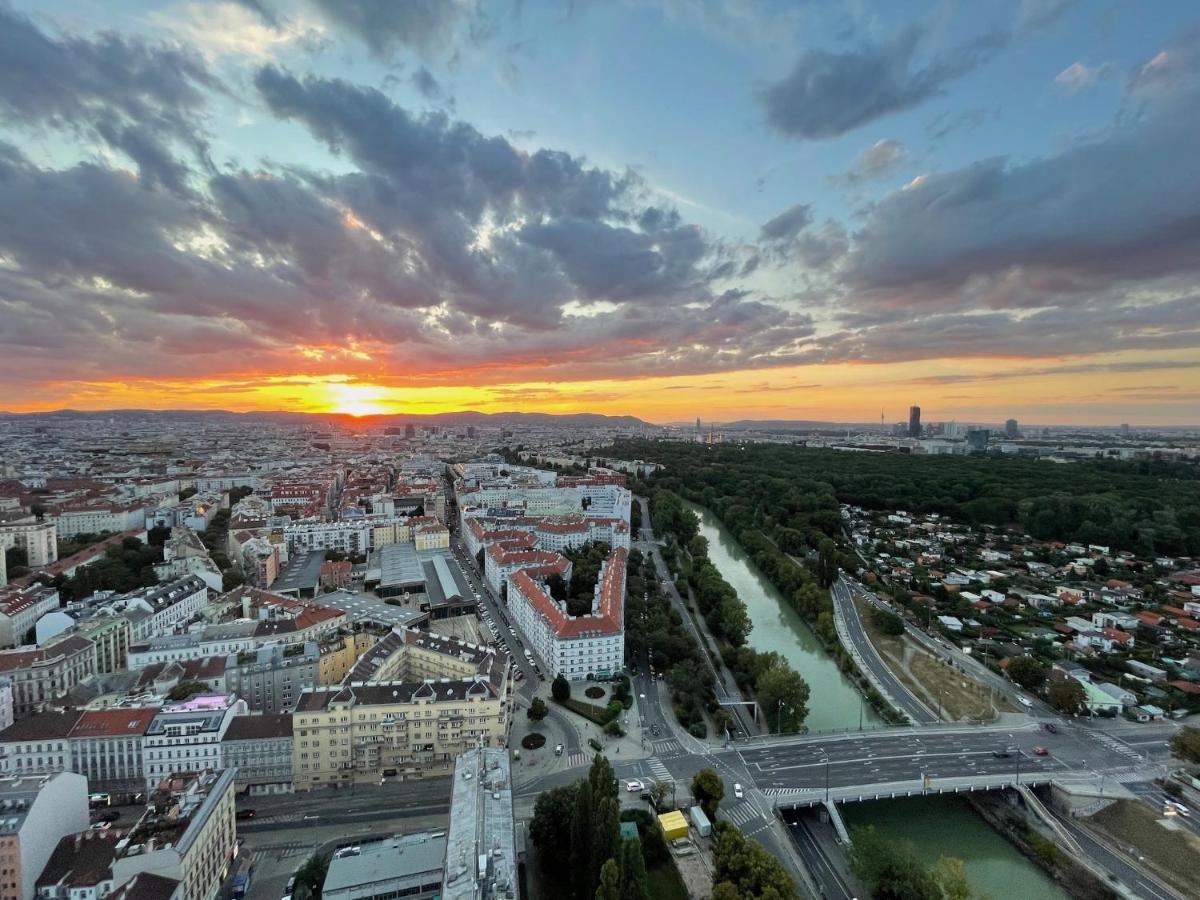 Triiiple Level 31 - Sonnenwohnen Apartment Mit Fantastischem Ausblick Und Parkplatz Viyana Dış mekan fotoğraf